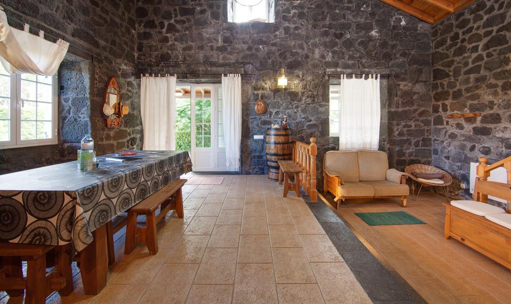 Adega Poca Villa Prainha  ภายนอก รูปภาพ